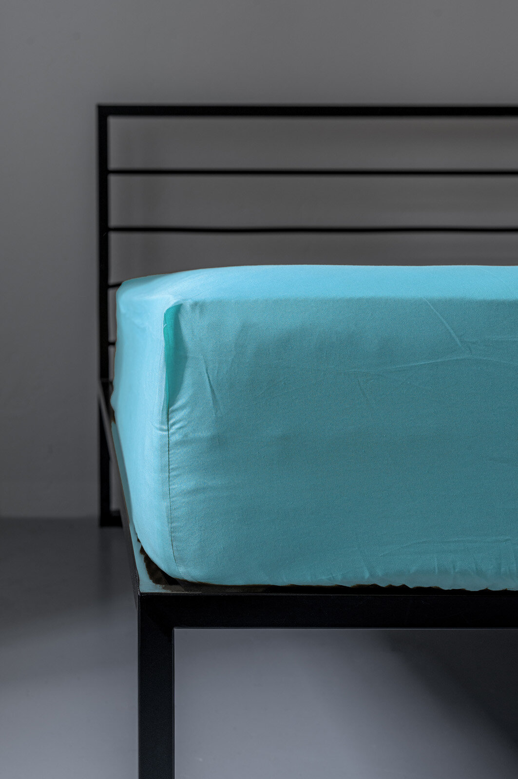 Letto "Quiete": lenzuolo sotto in cotone 100% - 42 colori